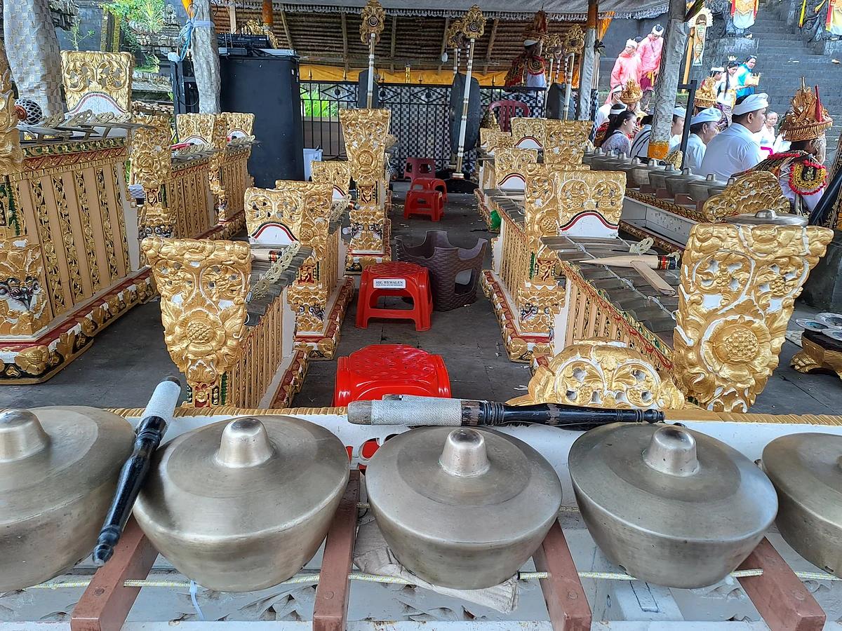 Filipino localization in production